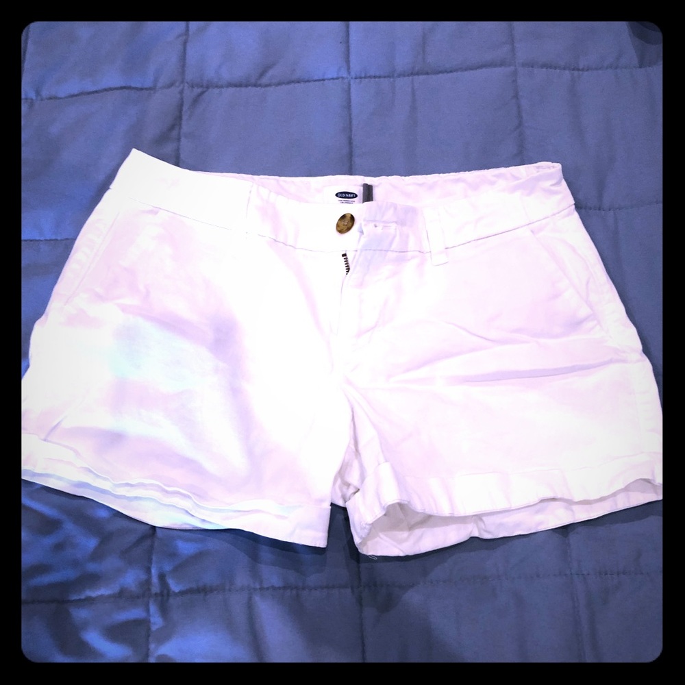 EUC old navy white shorts size 2